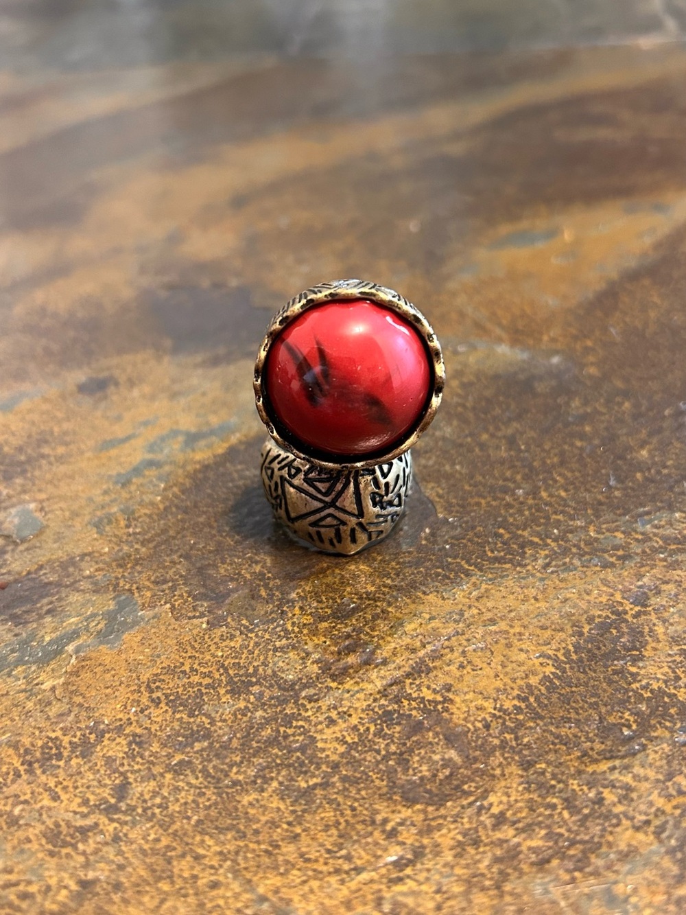 Red Stone Statement Ring - Women's Fashion Jewelry - Picture 7 of 10